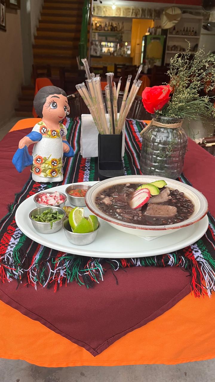Frijol con puerco - comida del día